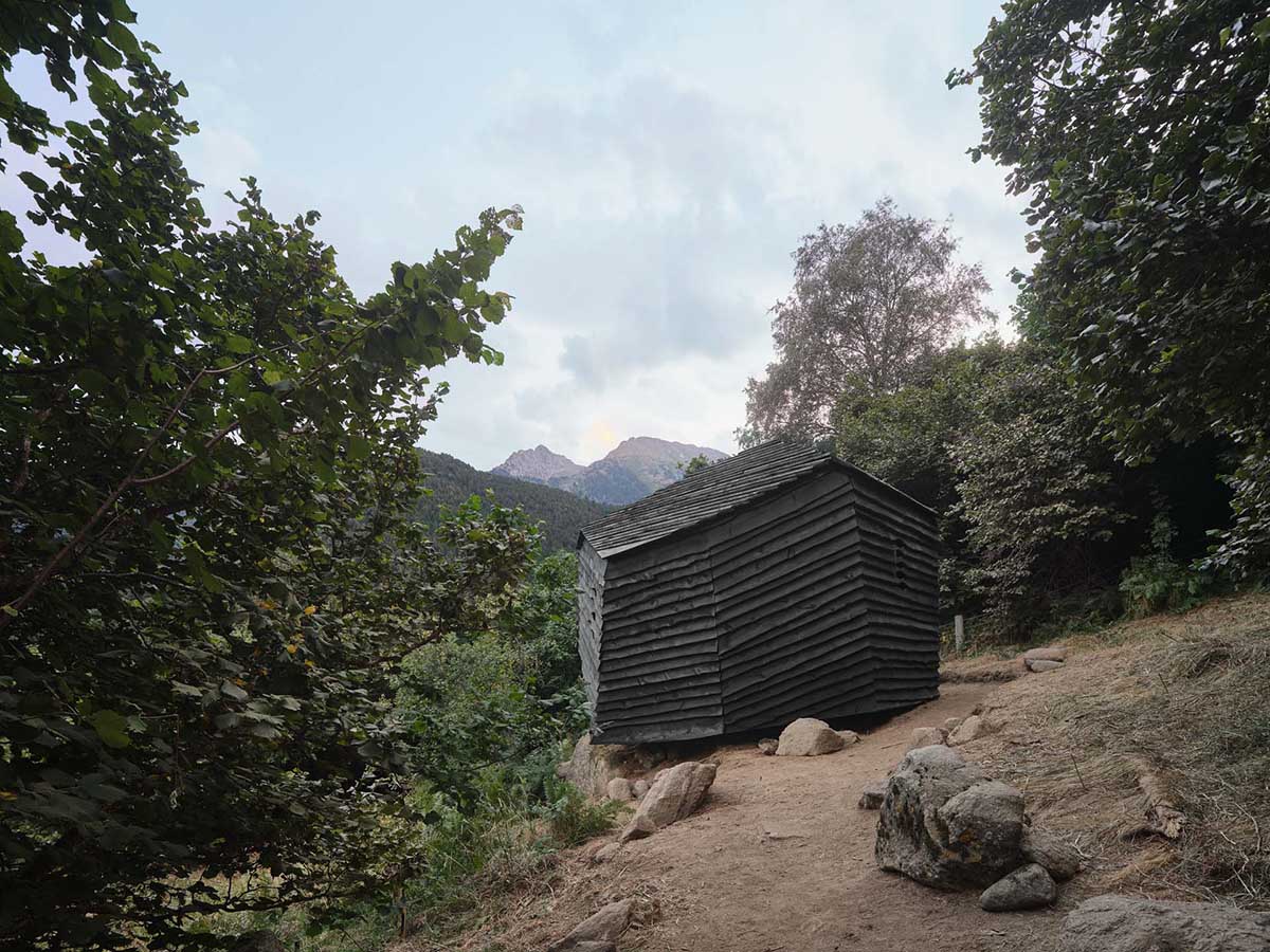 IAAC students built an ecological shelter that helps fight wildfires in the Pyrenees