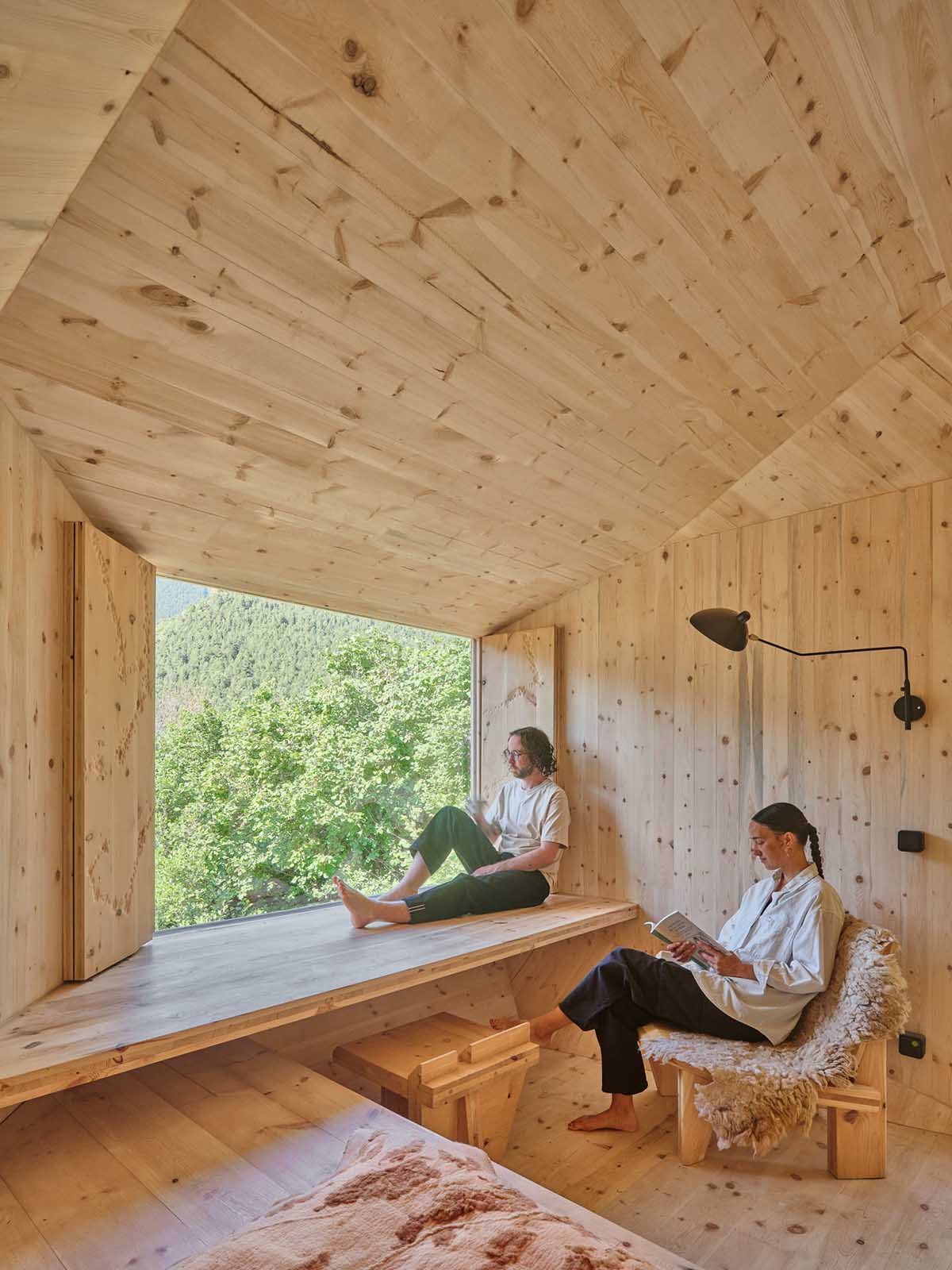 IAAC students built an ecological shelter that helps fight wildfires in the Pyrenees