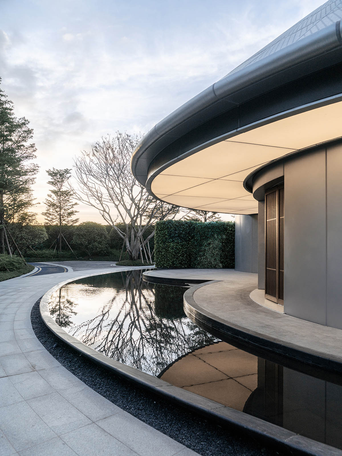 Wutopia Lab creates exhibition center referencing to Taoist and Taiji circles in Guangdong, China