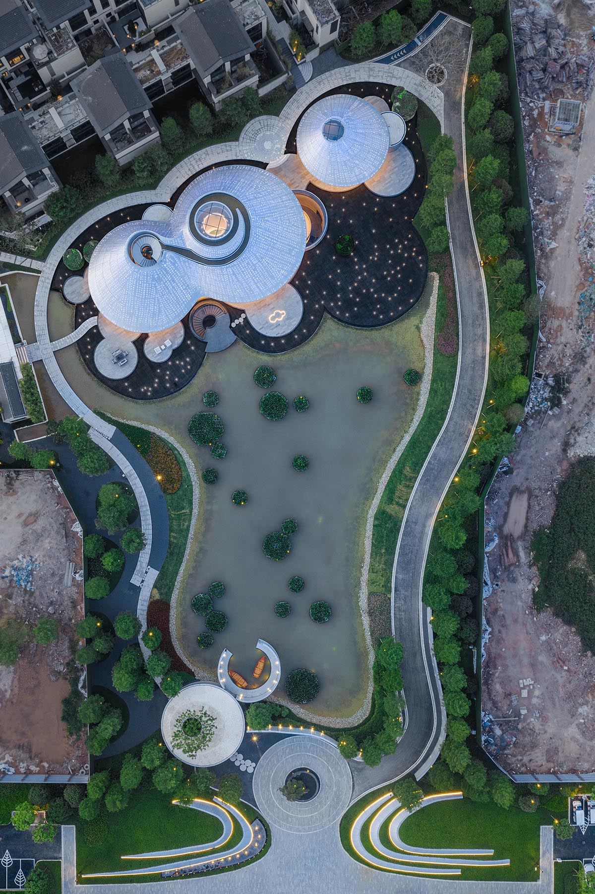 Wutopia Lab creates exhibition center referencing to Taoist and Taiji circles in Guangdong, China