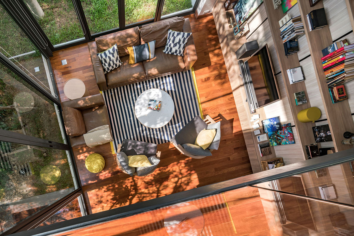 Anonym Studio completes Y House with white louvres in the old neighborhood of Thailand