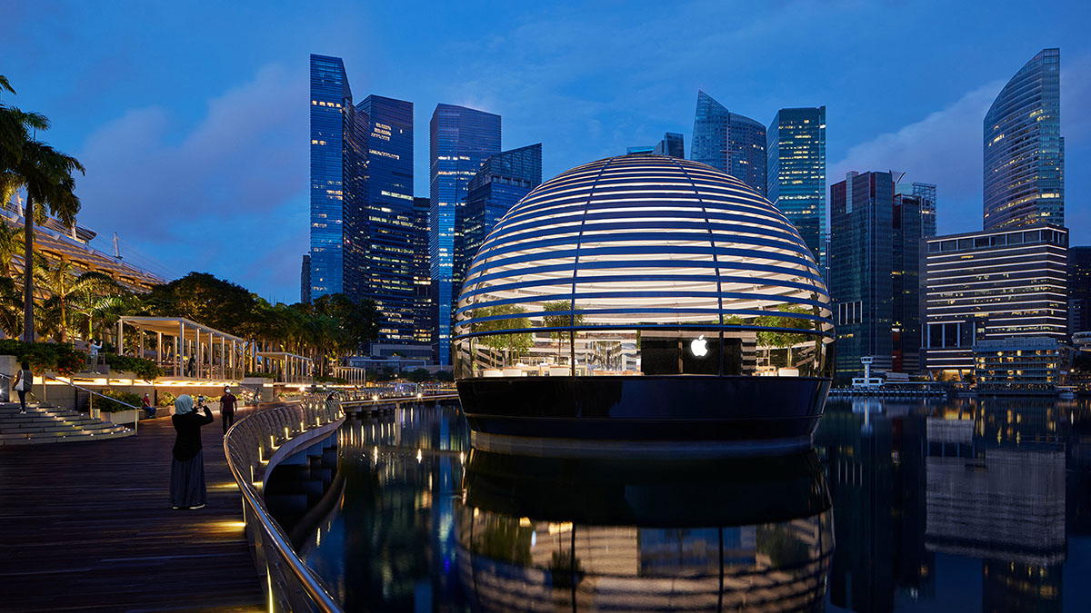 Foster + Partners designs floating Apple Marina Bay Sands store with all-glass dome in Singapore