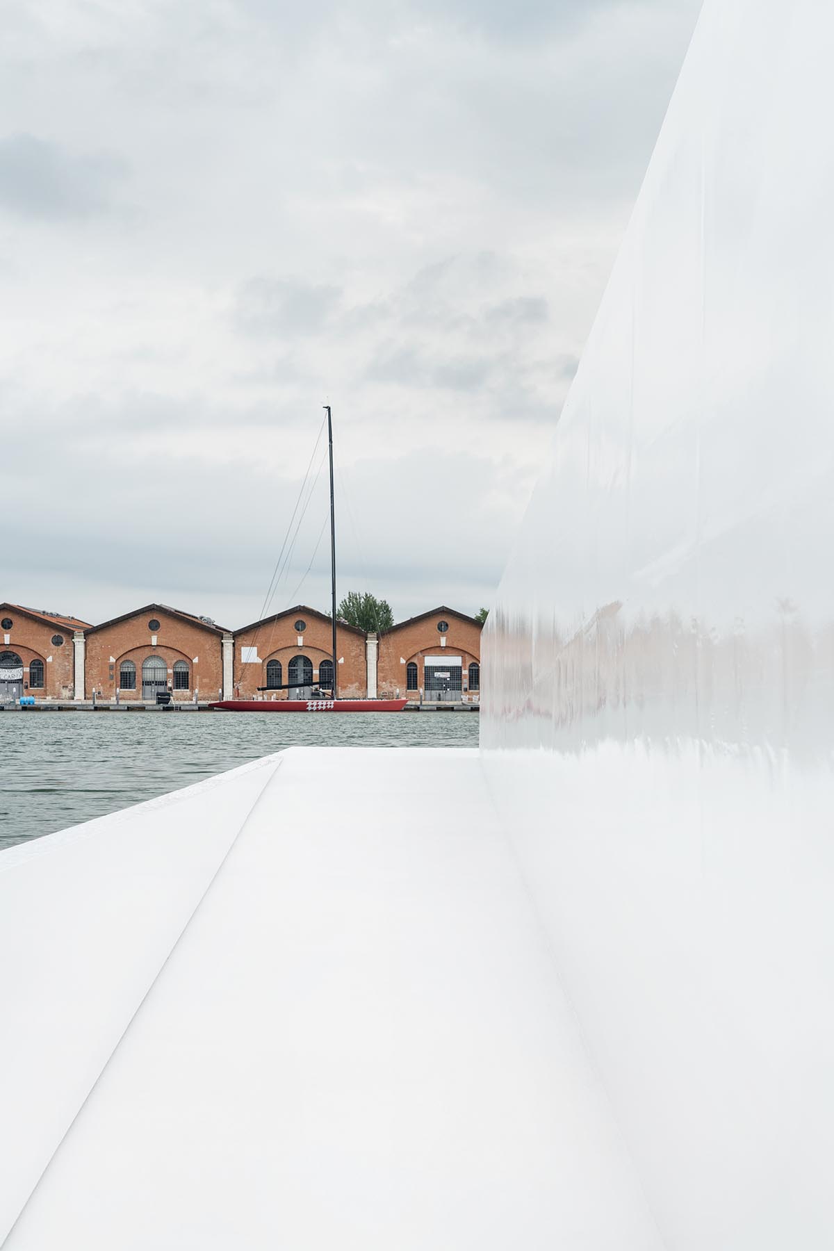 Carlo Ratti Associati-designed AquaPraça launched on 5 September in Venice, on its way to COP30