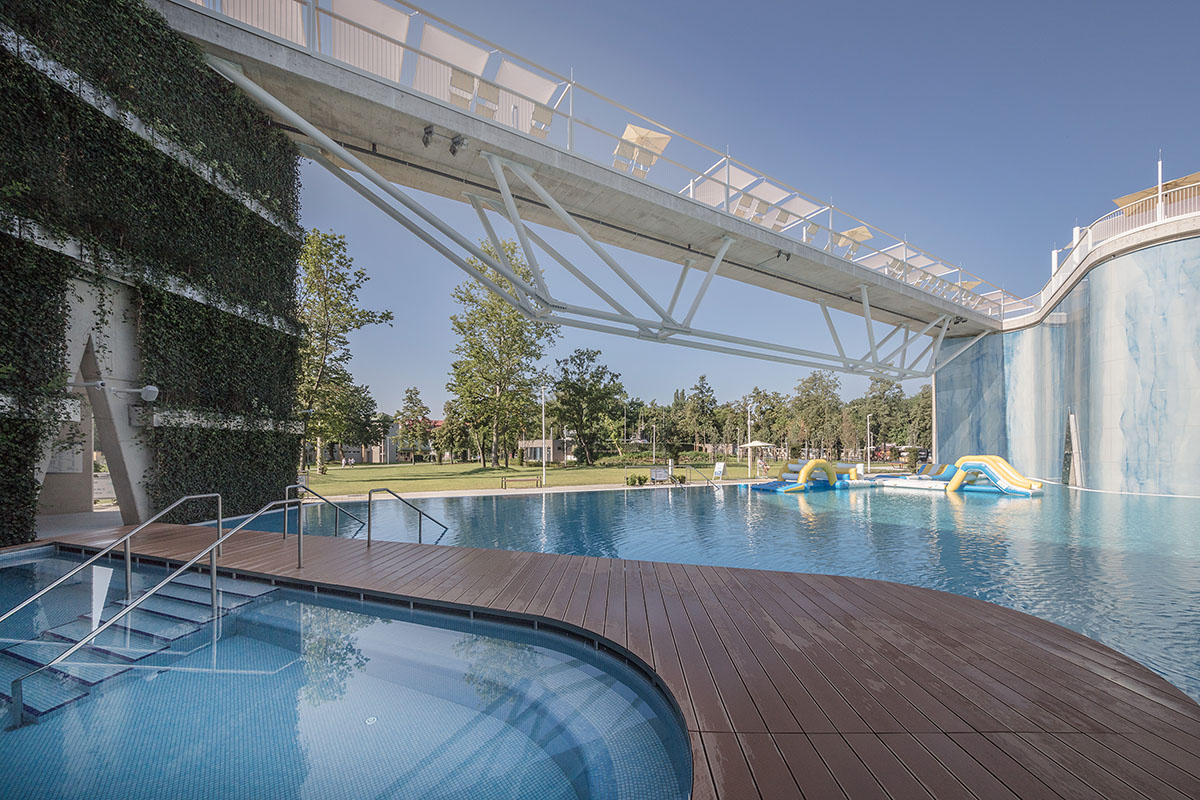 BORD completes aquaticum waterpark in Hungary by combining artistic composition of elements