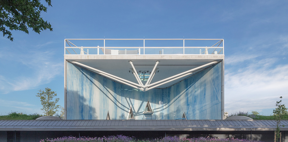 BORD completes aquaticum waterpark in Hungary by combining artistic composition of elements