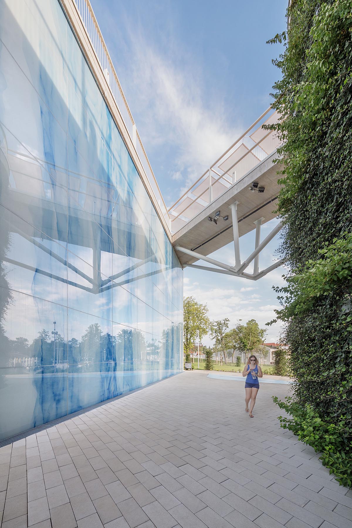 BORD completes aquaticum waterpark in Hungary by combining artistic composition of elements