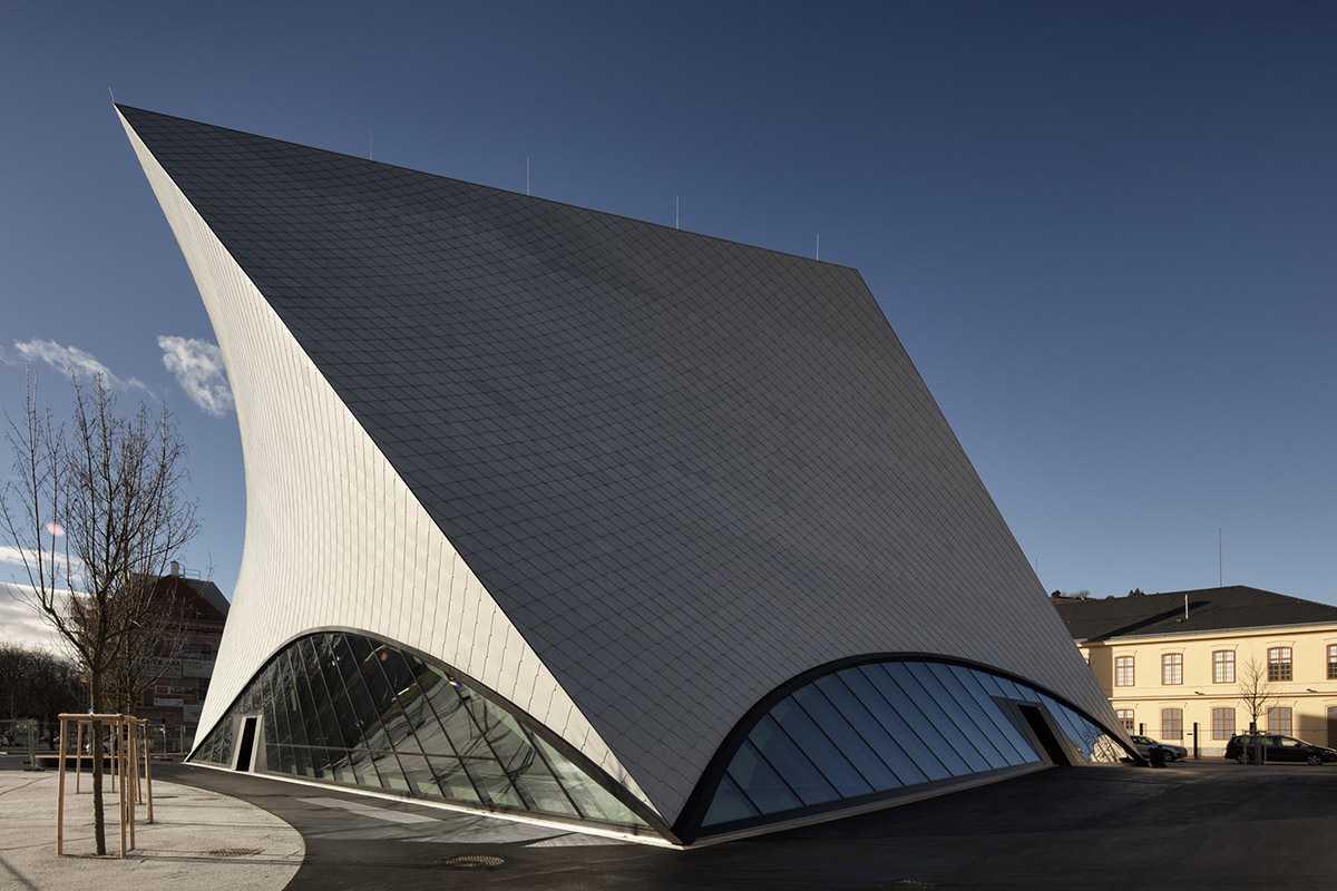 Marte.Marte Architects completes twisted museum with light-flooded arches in Krems