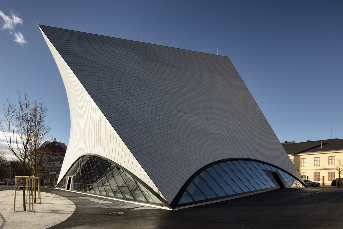 Marte.Marte Architects completes twisted museum with light-flooded arches in Krems