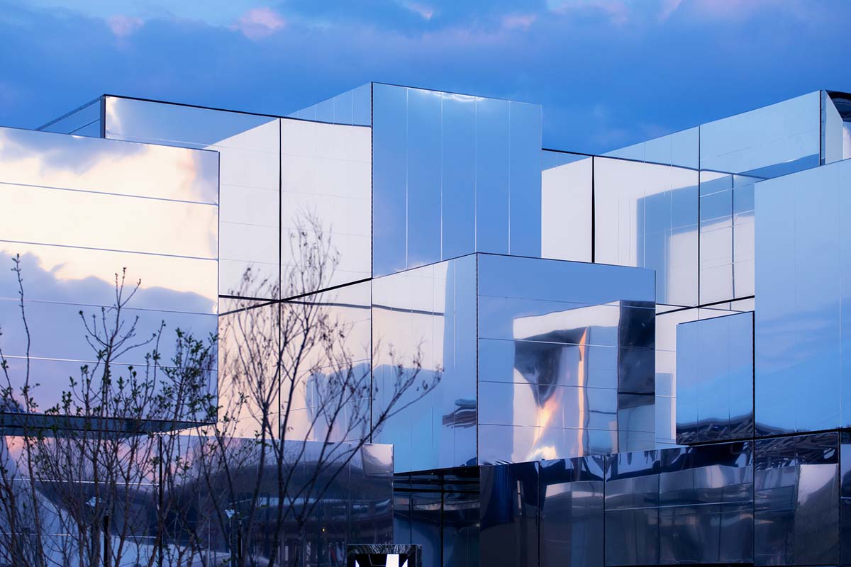 Noiz Architects imagines Osaka Pavilion as a social and living sculpture with mirrored surfaces 
