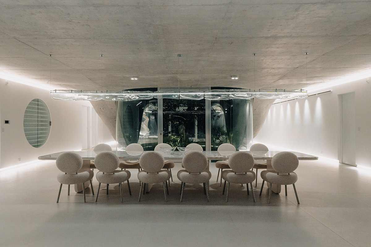 Estudio Felipe Escudero designs Magnolia House around a courtyard and magnolia tree in Ecuador