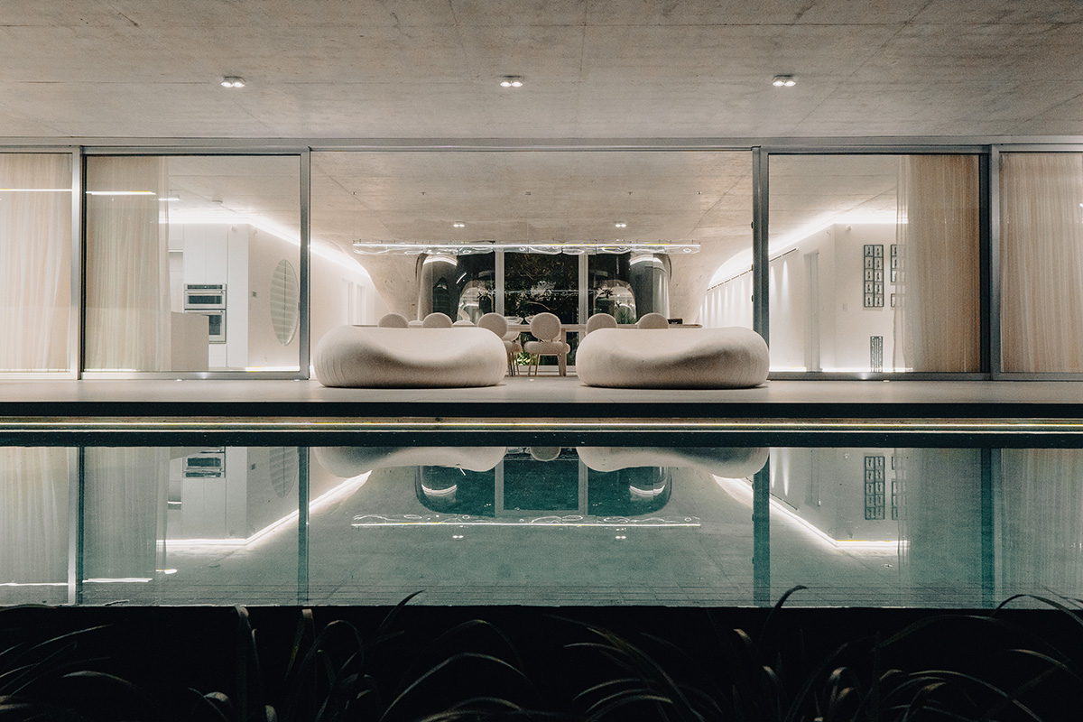 Estudio Felipe Escudero designs Magnolia House around a courtyard and magnolia tree in Ecuador