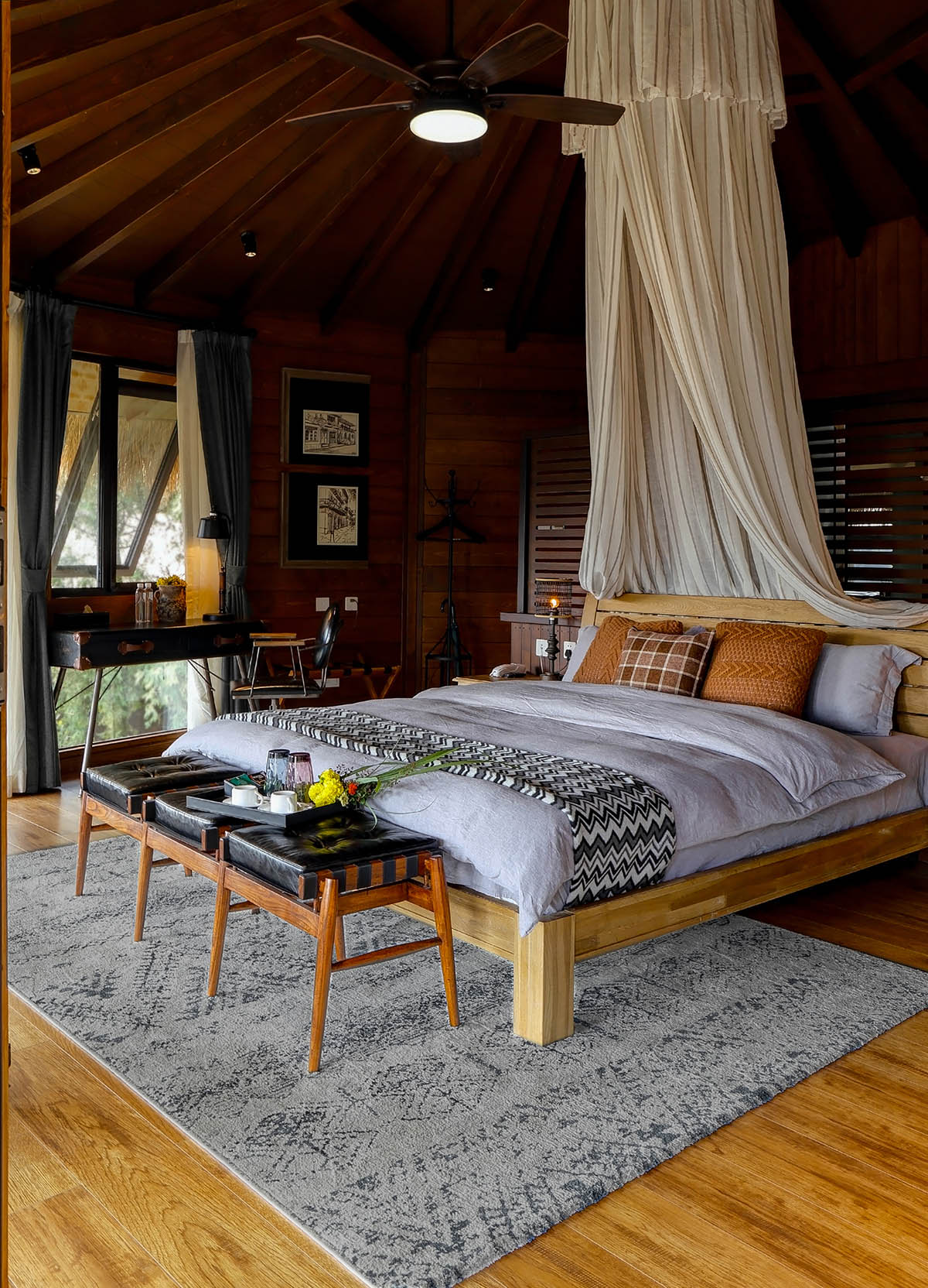 Fan Life built new residential cabins shaped through the original terrain of Hubei Province