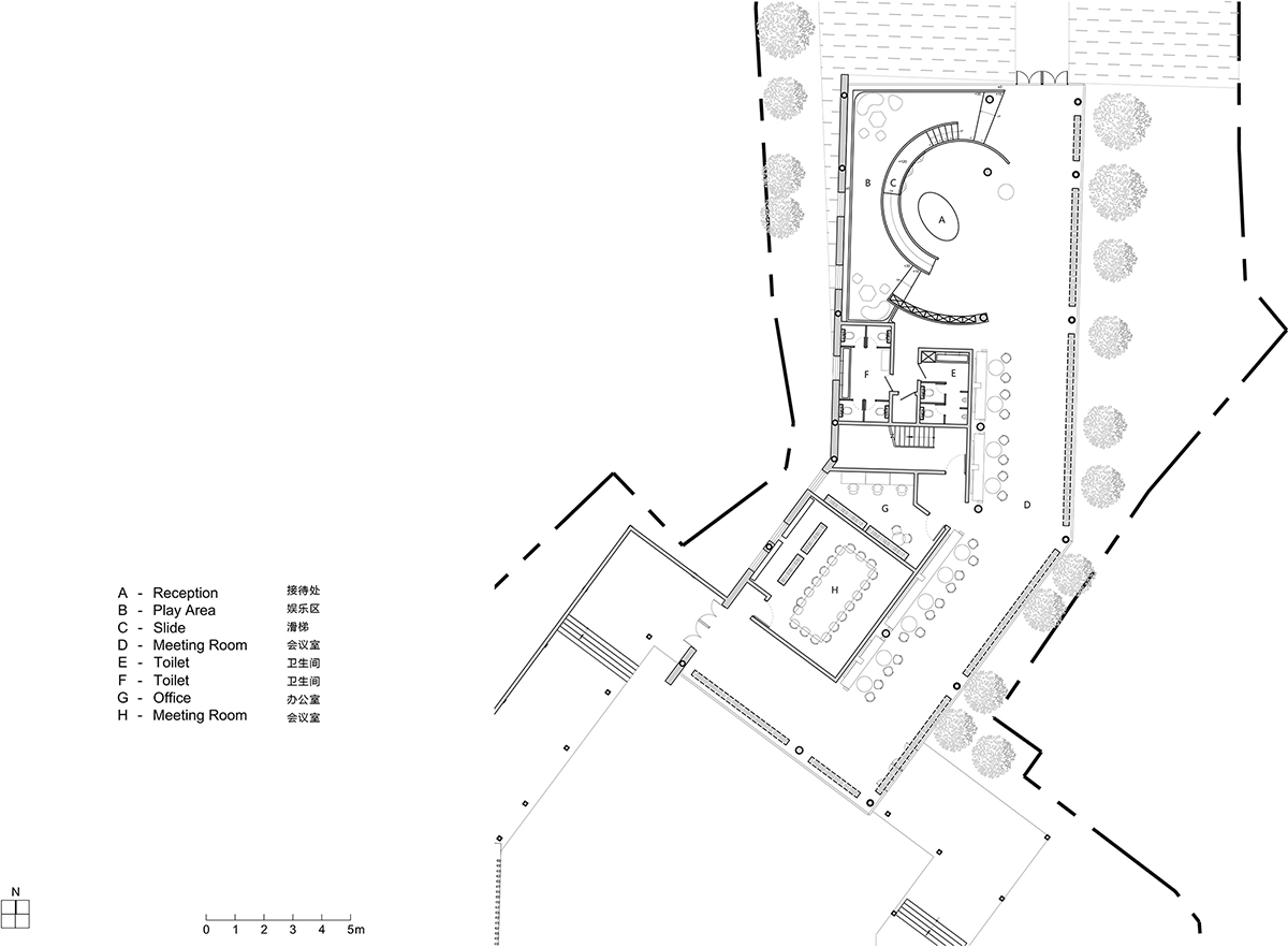 Waterfrom Design Achieved a Balance Between Historical Community Protection and a Sales Center