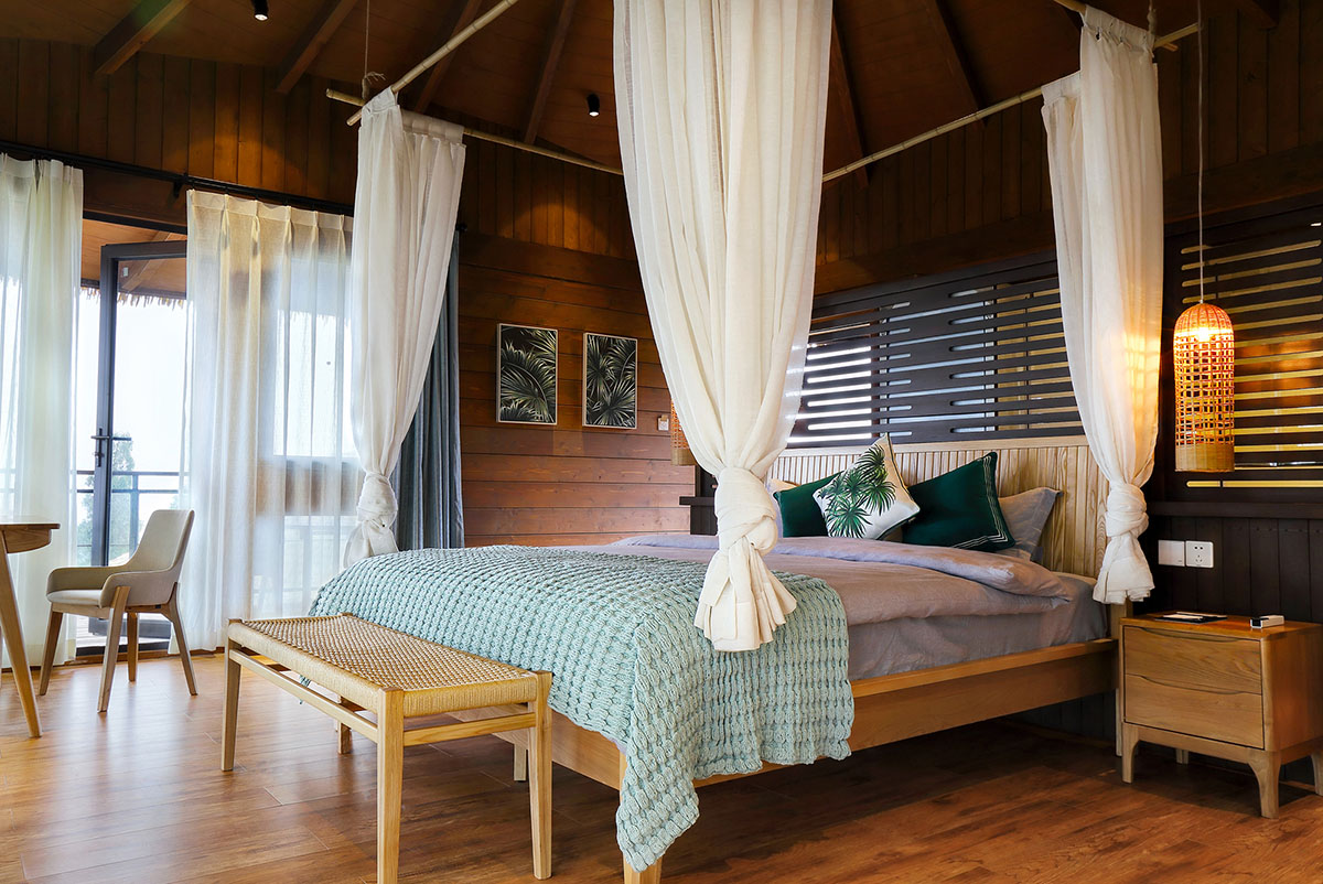 Fan Life built new residential cabins shaped through the original terrain of Hubei Province