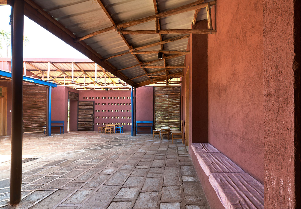 Ethiopian campus by StudioBenaim is dedicated to street children and features local elements