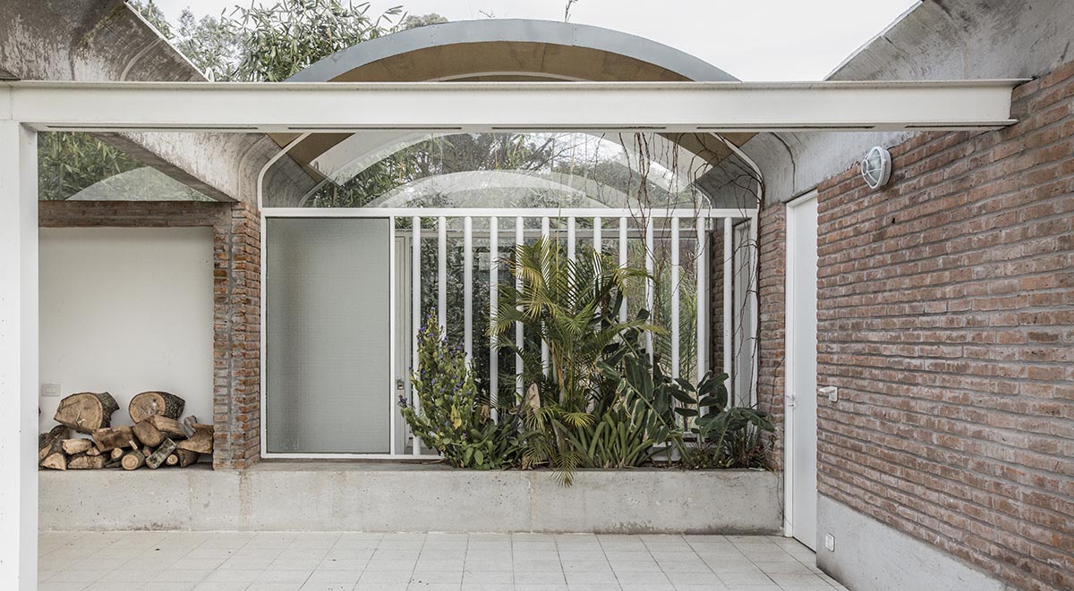 BAAG's Rodney House features light vaults that form living units in Buenos Aires, Argentina