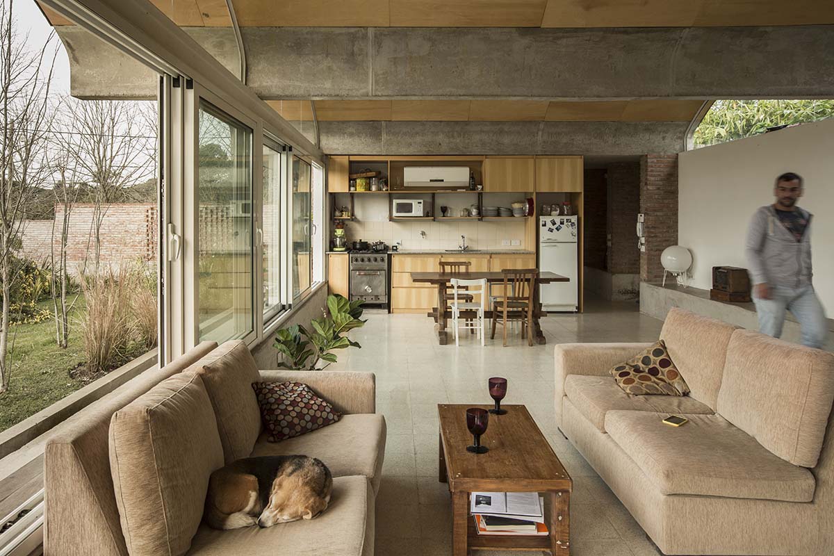 BAAG's Rodney House features light vaults that form living units in Buenos Aires, Argentina