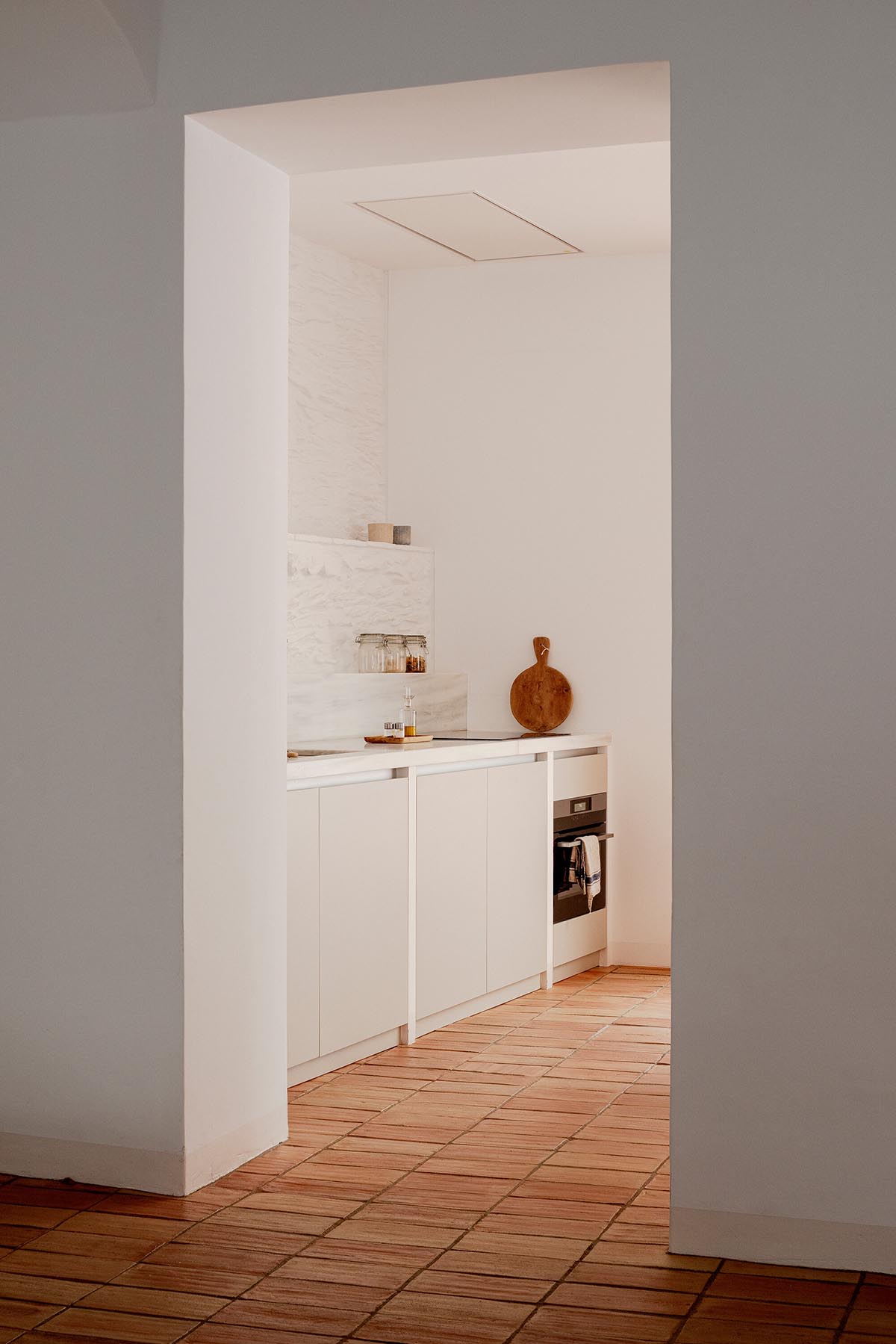 Bea Portabella and Jordi Pagès reimagine residence with a soft fusion of materials in Cadaqués