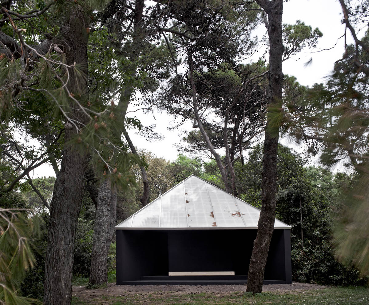 Take an Extensive Look at Vatican Chapels at Venice Architecture Biennale