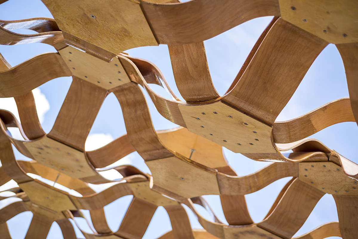 ITKE's BioMat students designed pavilion made of single-curved wood and biocomposite elements