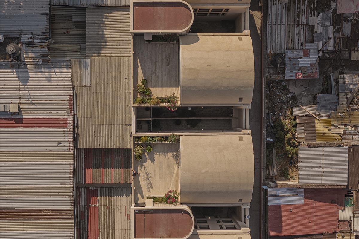 Bloqe Arquitectura designs Mariano Azuela 194 residential building with barrel vaults