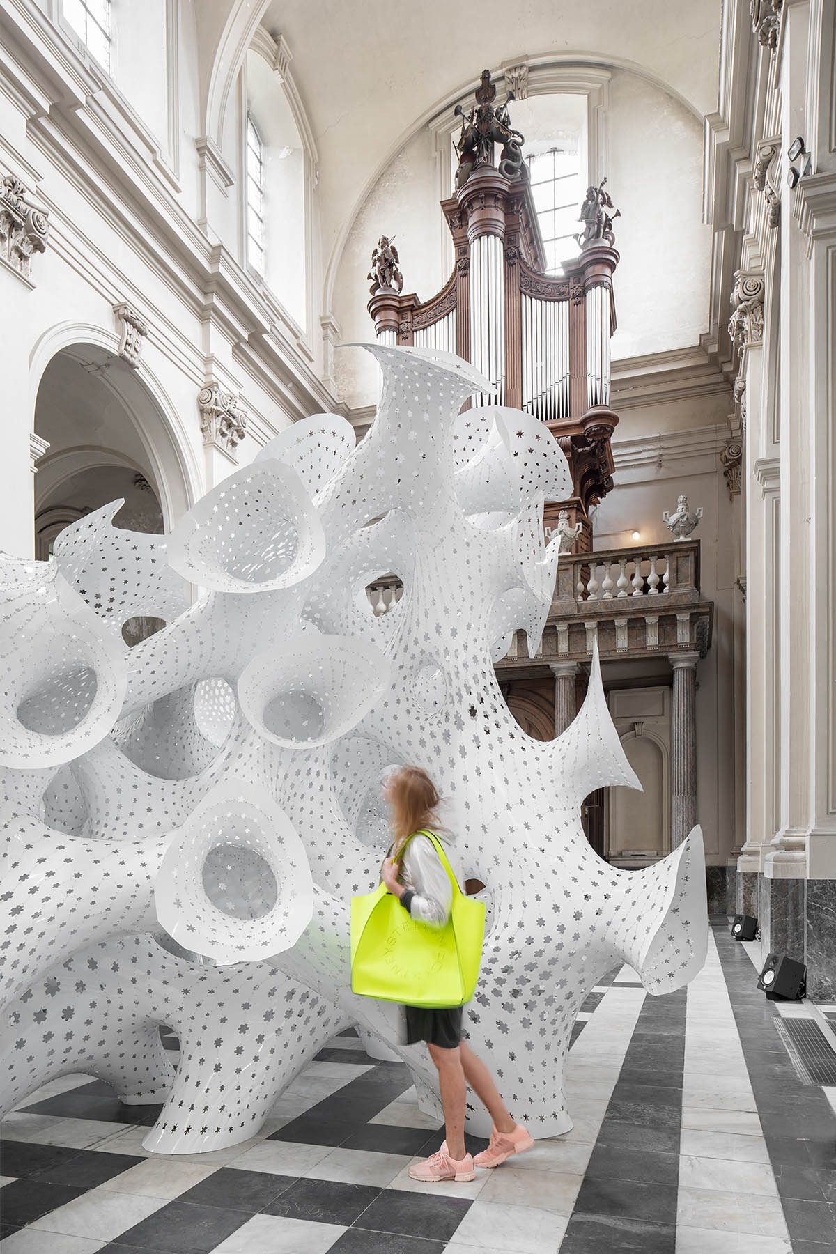 Marc Fornes created coral-like installation for Bruges Triennale themed as Liquid City