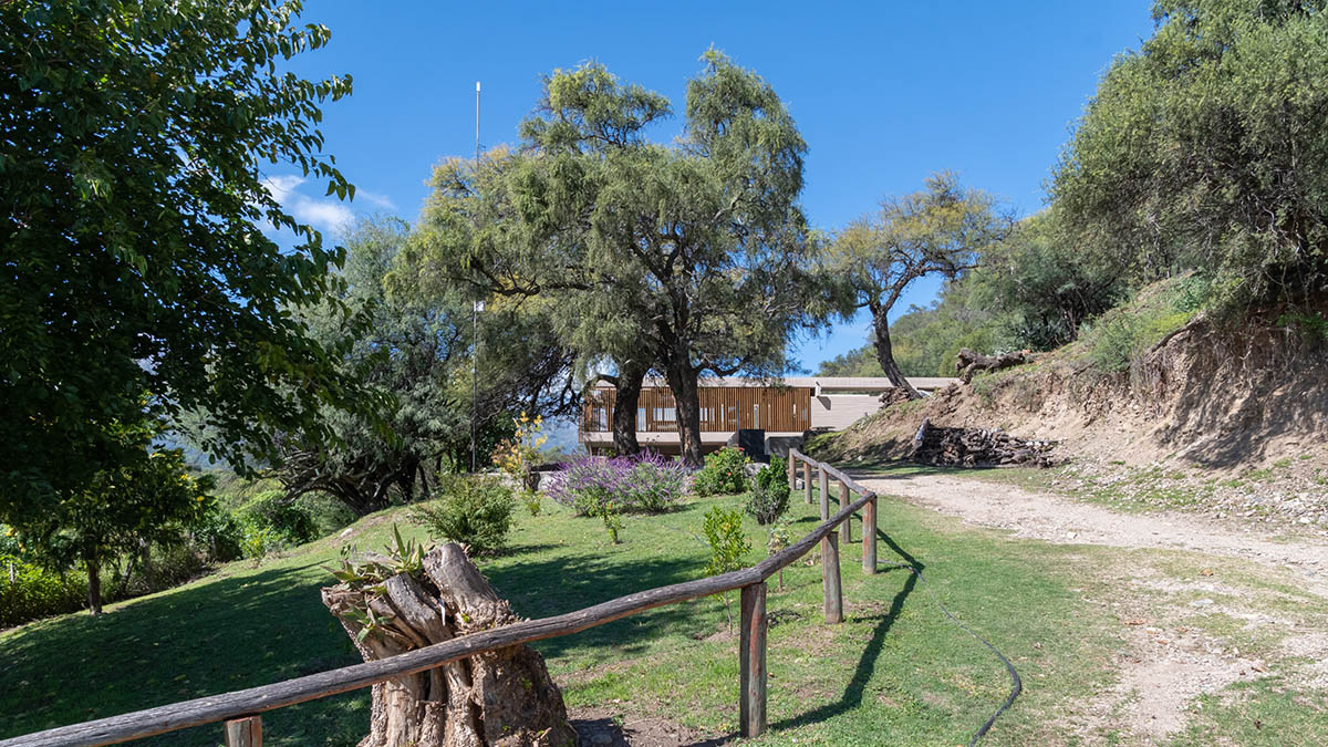 Barrionuevo Villanueva Architects completes Luyaba Work residence in Cordoba, Argentina 