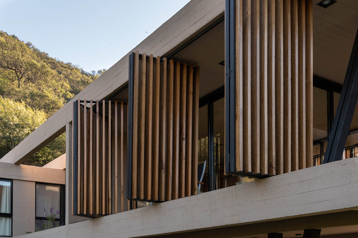 Barrionuevo Villanueva Architects completes Luyaba Work residence in Cordoba, Argentina 