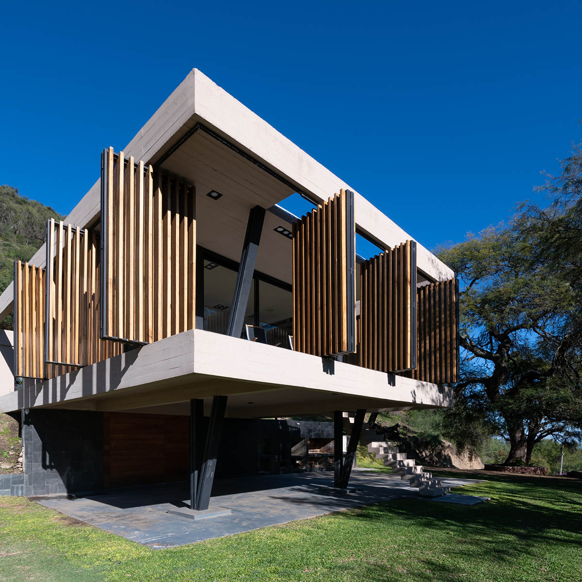 Barrionuevo Villanueva Architects completes Luyaba Work residence in Cordoba, Argentina 