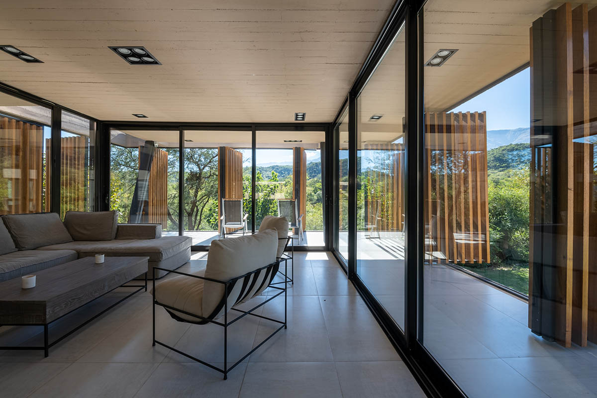 Barrionuevo Villanueva Architects completes Luyaba Work residence in Cordoba, Argentina 