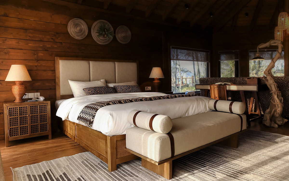 Fan Life built new residential cabins shaped through the original terrain of Hubei Province