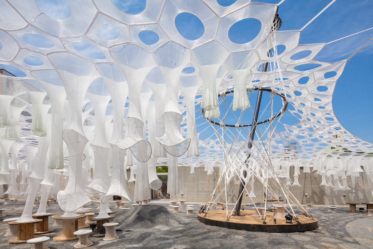 Jenny Sabin Studio&rsquo;s cellular Lumen fabric wraps MoMA PS1&rsquo;s courtyard in NY