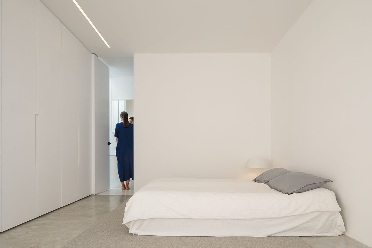 HW Studio adds lacework-looking façade to all-white house in Mexico