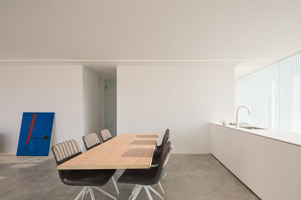 HW Studio adds lacework-looking façade to all-white house in Mexico