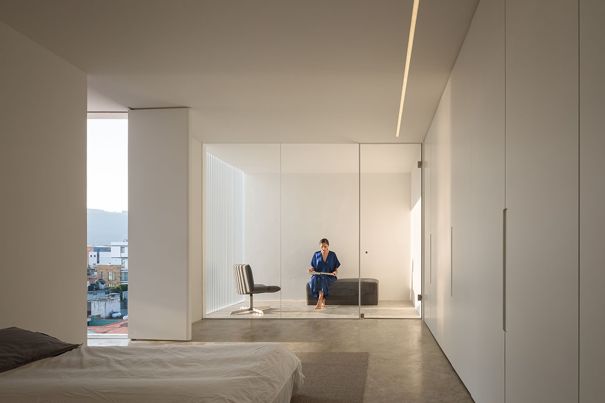 HW Studio adds lacework-looking façade to all-white house in Mexico