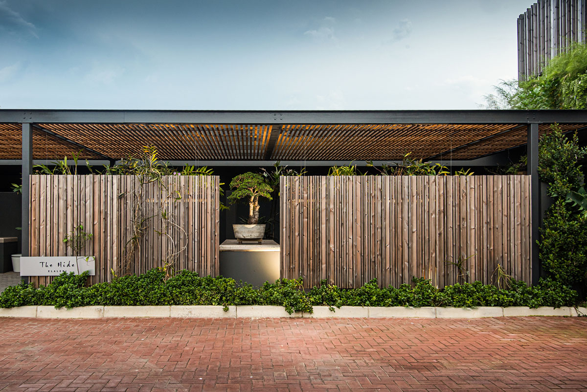 Bloc Architects completes low-rise office building with raw elements in South Africa