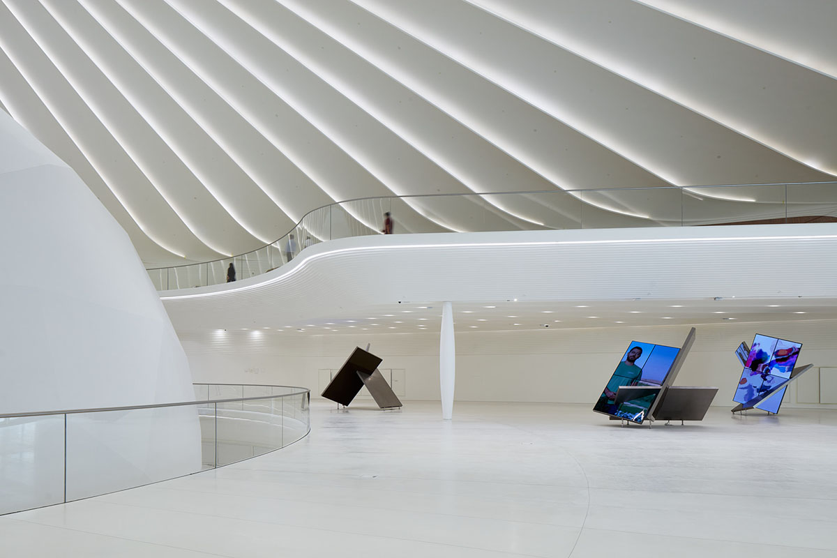 Santiago Calatrava reveals drone video and additional photographs from UAE Pavilion at Expo Dubai