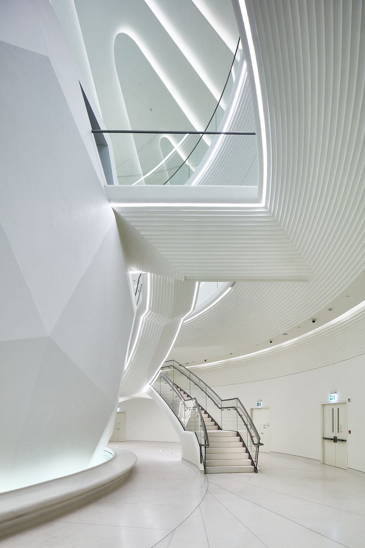 Santiago Calatrava reveals UAE Pavilion at Dubai Expo