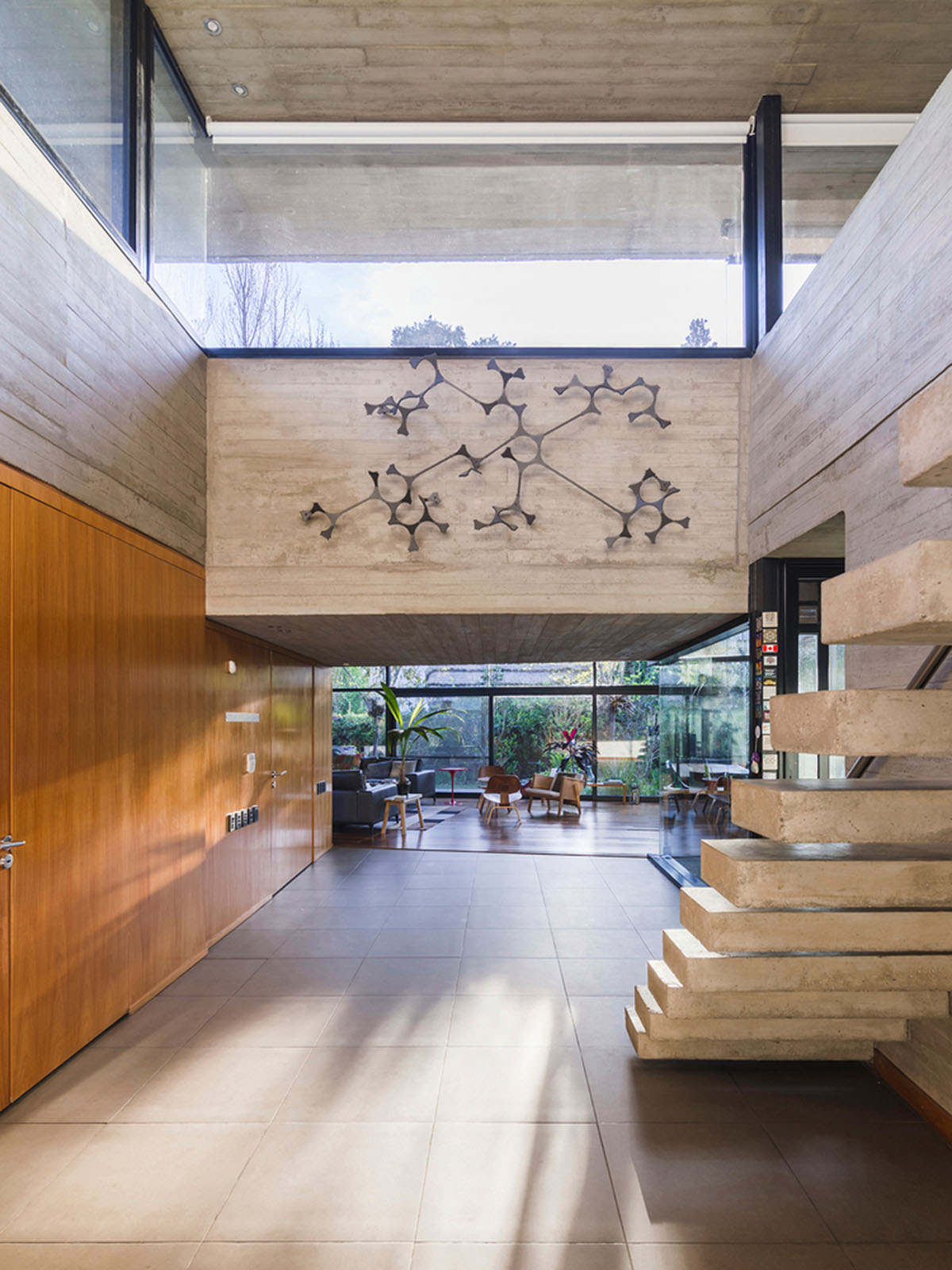 Estudio Pablo Gagliardo's Casa CA shows how to take advantages of a longitudinal land in Argentina