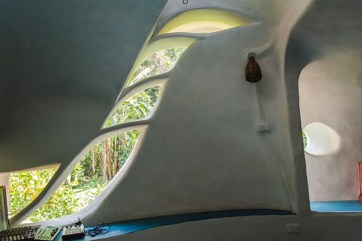 Danilo Veras Godoy's octopus-shaped House of Miracles recaptured in photos by Naser Nader Ibrahim