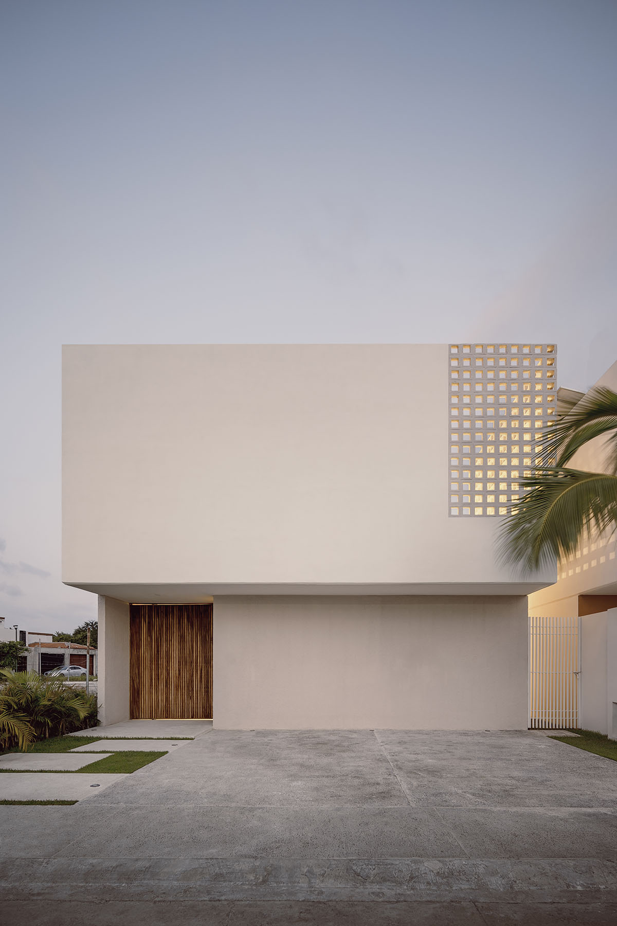 Архитектурная студия Rea завершает строительство Casa Verónica в Мексике. 