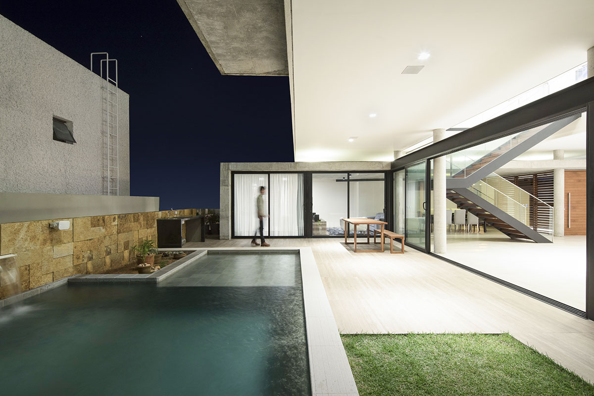 Martins Lucena Architects completes If House with shifted volumes in Brazil