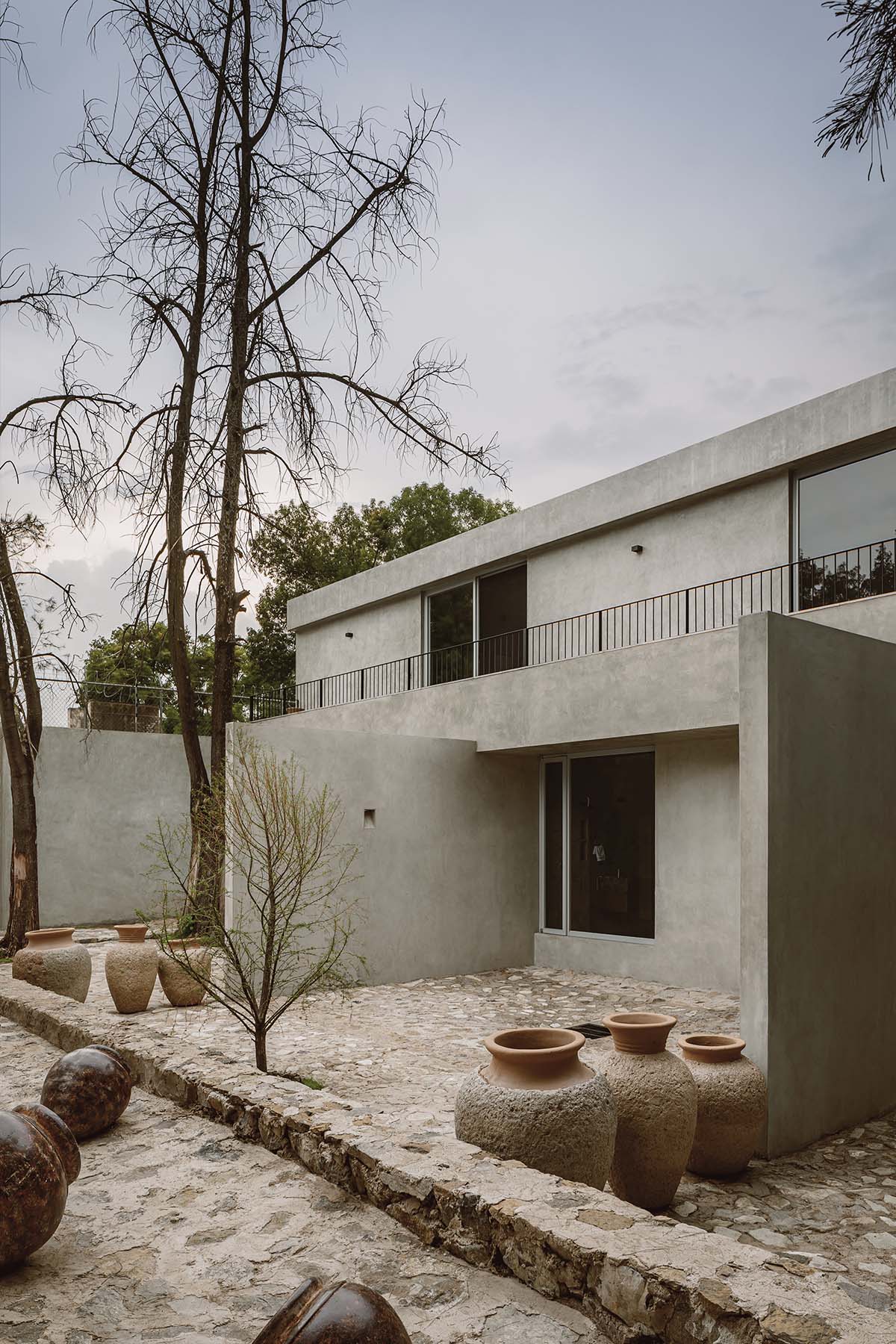 Araujo Galvan Arquitectos completes Casa Mate with articulated geometry in Mexico