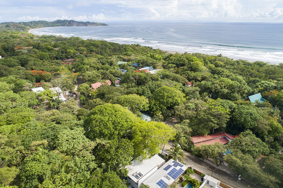 VA Studio completes Casa Besos in Costa Rican jungle