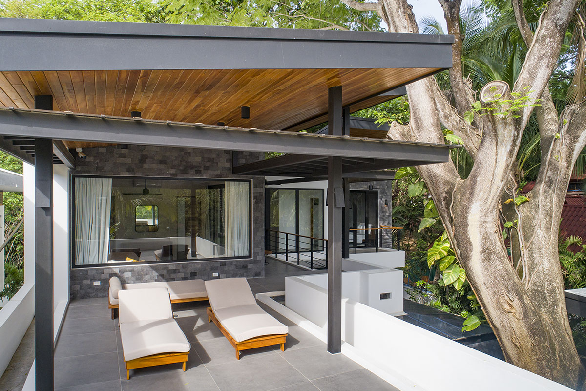 VA Studio completes Casa Besos in Costa Rican jungle