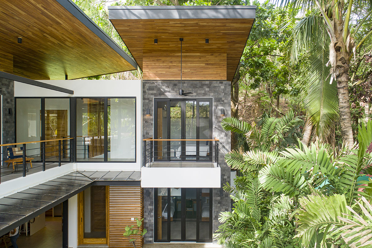 VA Studio completes Casa Besos in Costa Rican jungle