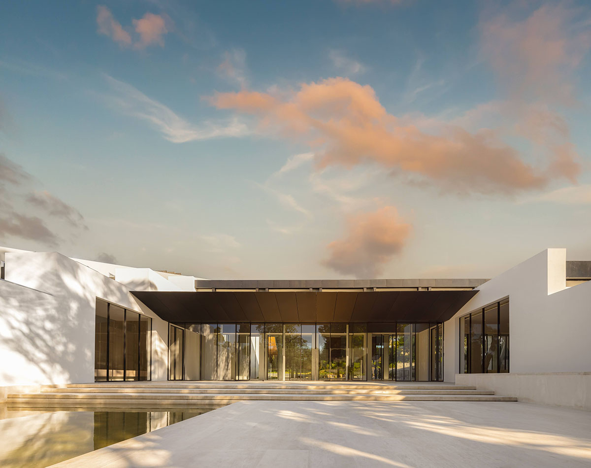 Kengo Kuma & Associates redesigns Lisbon arts centre with spacious curved canopy