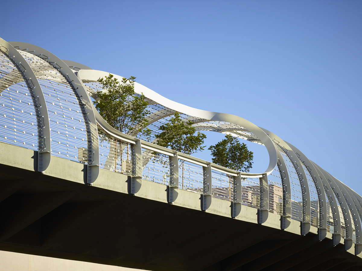 SPF:architects Completes Rainbow Bridge With Curvy Canopy In Long Beach ...