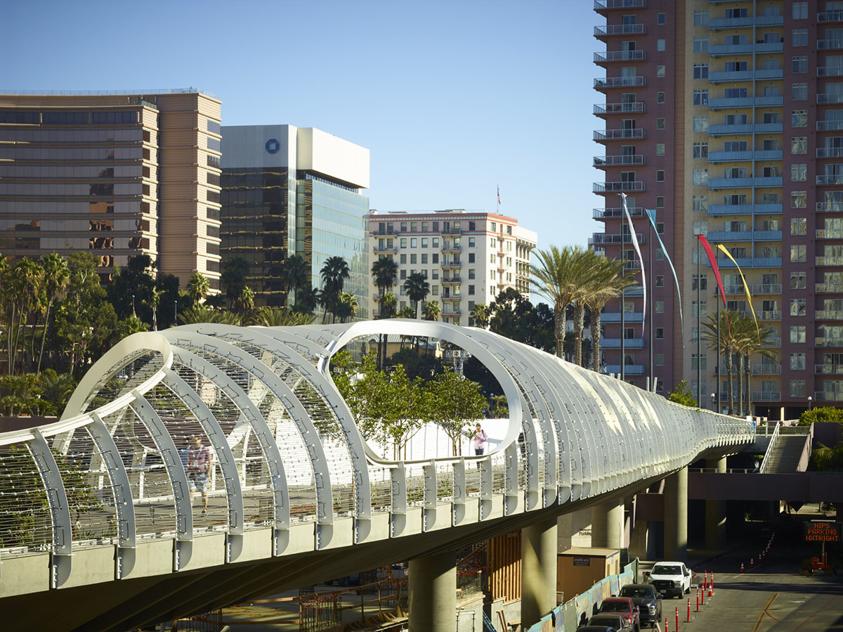 SPF:architects completes Rainbow Bridge with curvy canopy in Long Beach, California