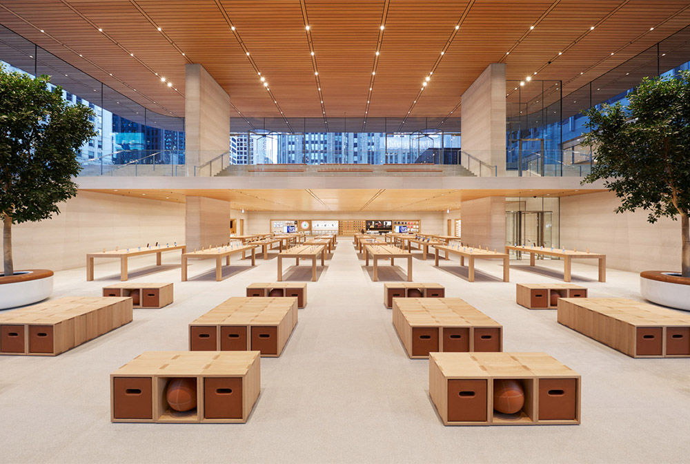 The new Apple store in Miami by Foster + Partners features an undulated,  vaulted roof